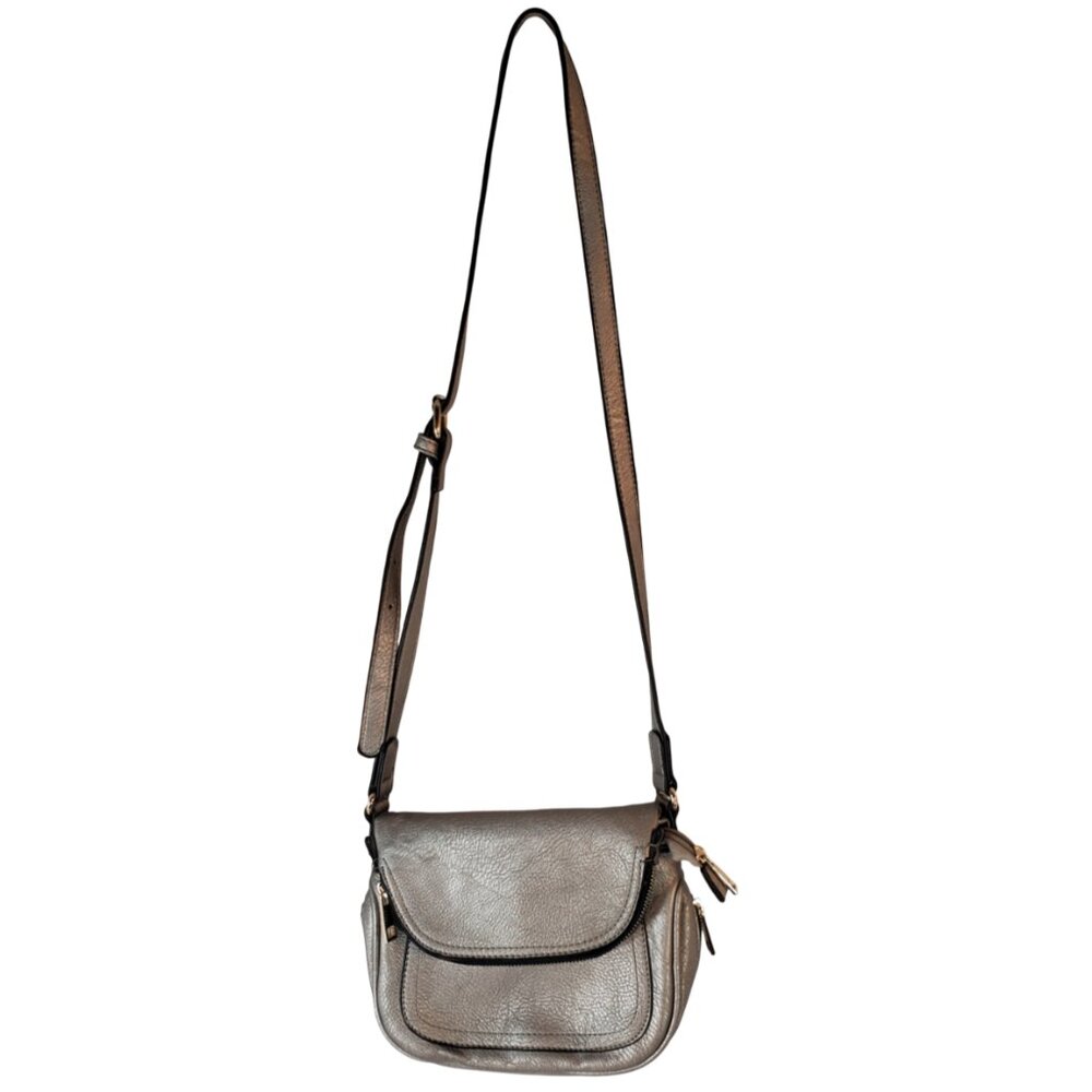 Silver Front Flap Expandable Crossbody Bag Purse. Faux Leather Adjustable Strap.